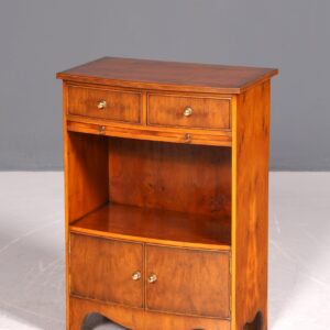 Wunderschöne Englische Kommode Eibe Schrank Reprodux Bevan Funnell Antik Stil Ablagetisch